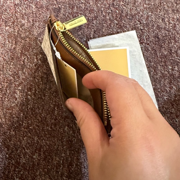 Michael kors logo card case wallet - Picture 3 of 7